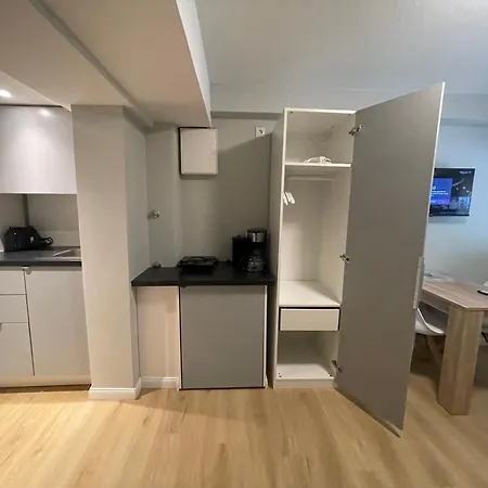 Suesses Kleines Und Zentrales Apartment Fuer Zwei Personen Mitten In Hambourg Extérieur photo