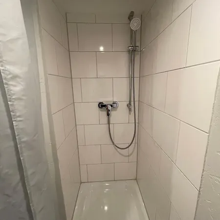 Suesses Kleines Und Zentrales Apartment Fuer Zwei Personen Mitten In Hambourg Extérieur photo