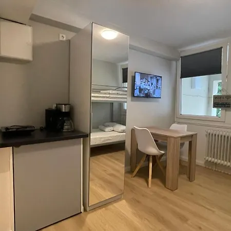 Suesses Kleines Und Zentrales Apartment Fuer Zwei Personen Mitten In Hambourg Extérieur photo