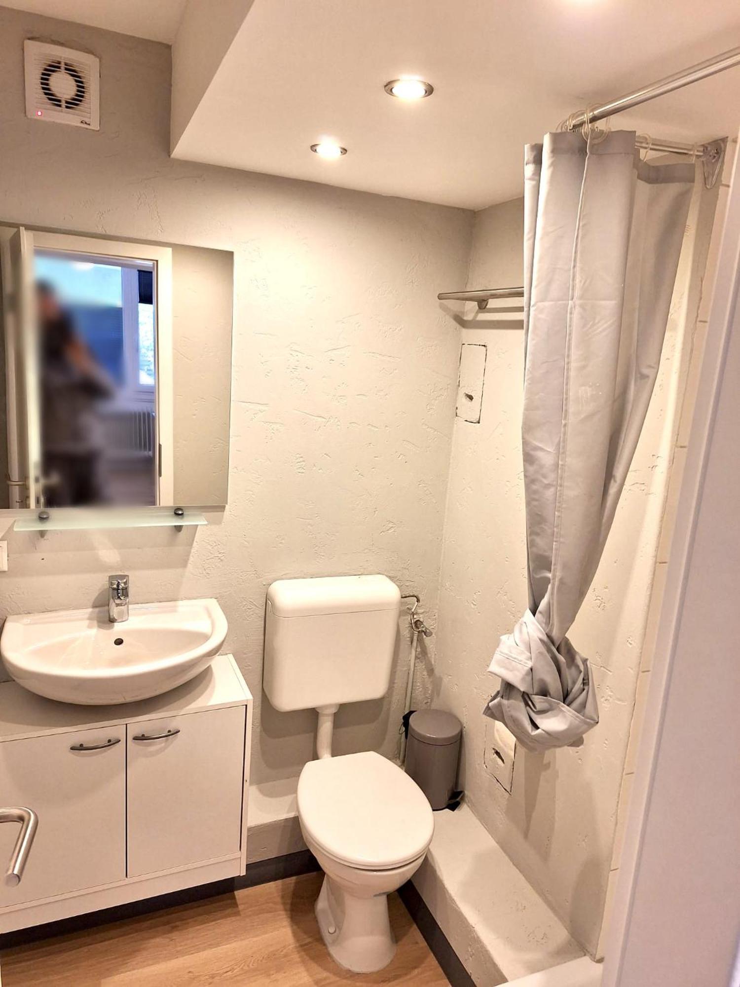 Suesses Kleines Und Zentrales Fuer Zwei Personen Mitten In Appartement *